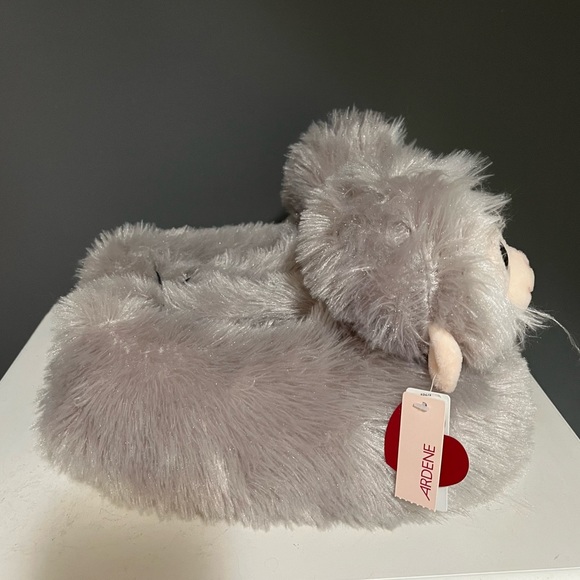 Monkey Plush Slippers - Picture 2 of 3